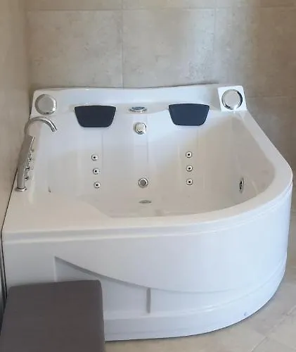 Tatil Evi White Stone